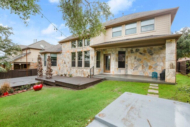 Building Photo - 11704 Palisades Pkwy