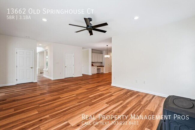 Building Photo - 13662 Old Springhouse Ct