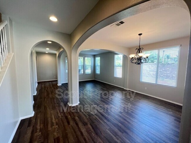Building Photo - 45602 Magnolia Pl