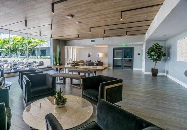 Building Photo - 2960 NE 207th St