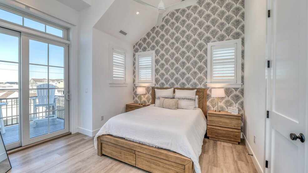 Building Photo - 101 S Madison Ave