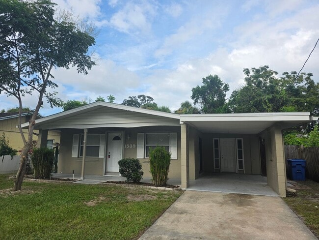 Primary Photo - 3 bedroom 2 Bath Single Family Home
