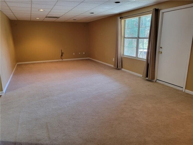 Building Photo - 3925 Barberry Ct