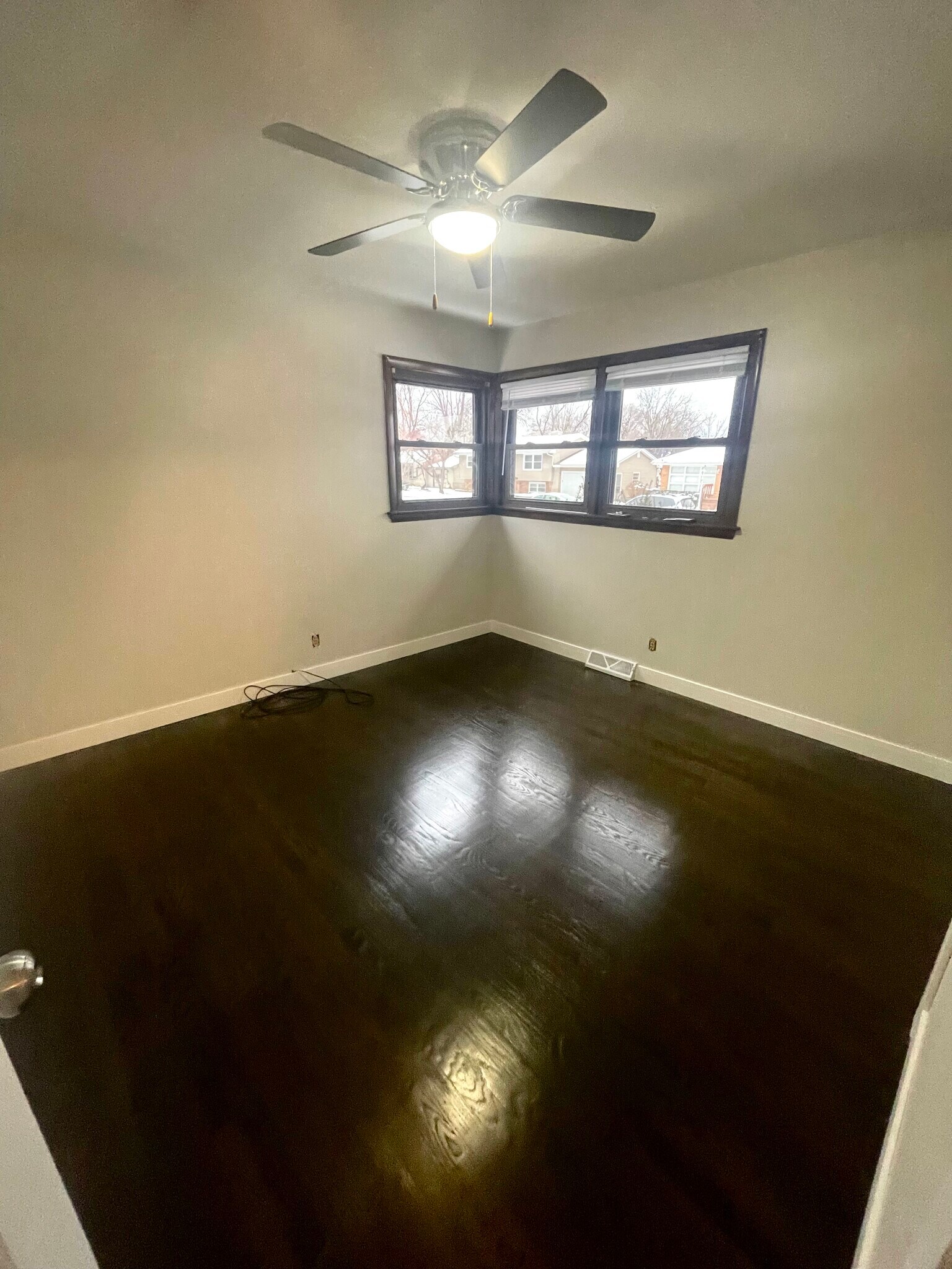 Building Photo - 360 W Oriole Trl