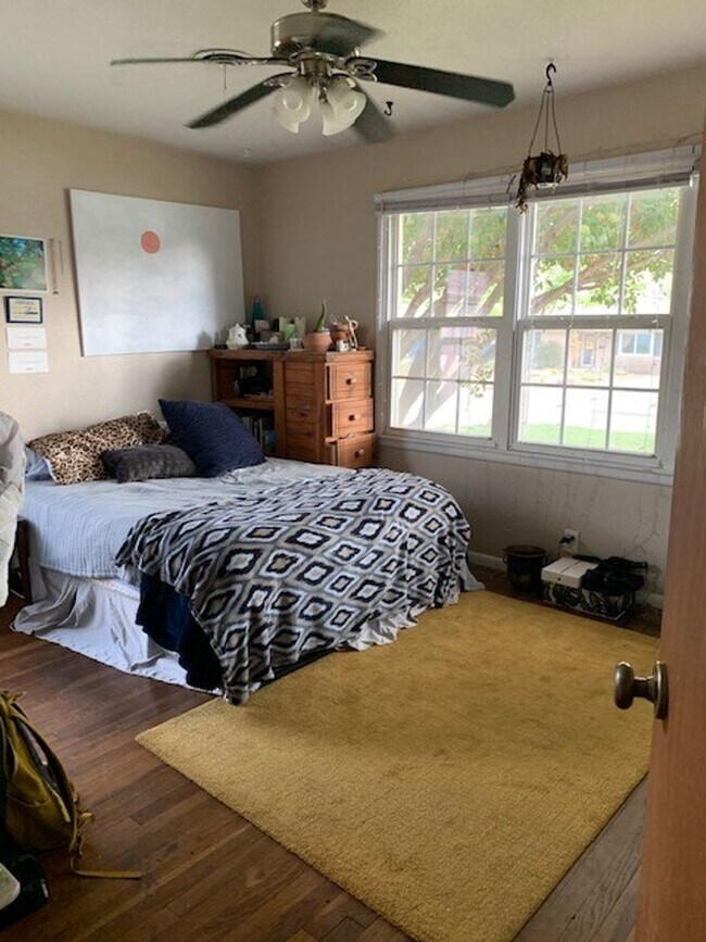 Building Photo - ***Fabulous Home-Close to UNT***