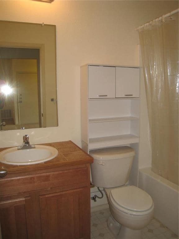 Building Photo - 236 Moonstone Dr