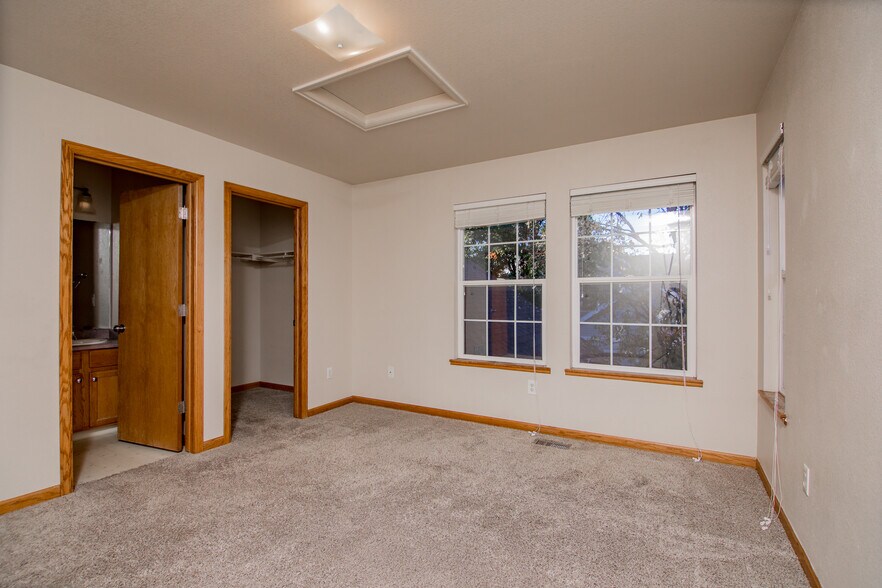 2nd Bedroom - 1115 W Swallow Rd