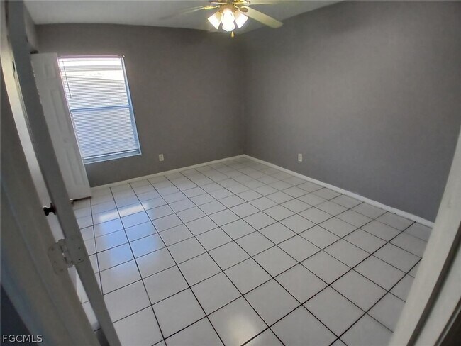 Building Photo - 3516 Dora St