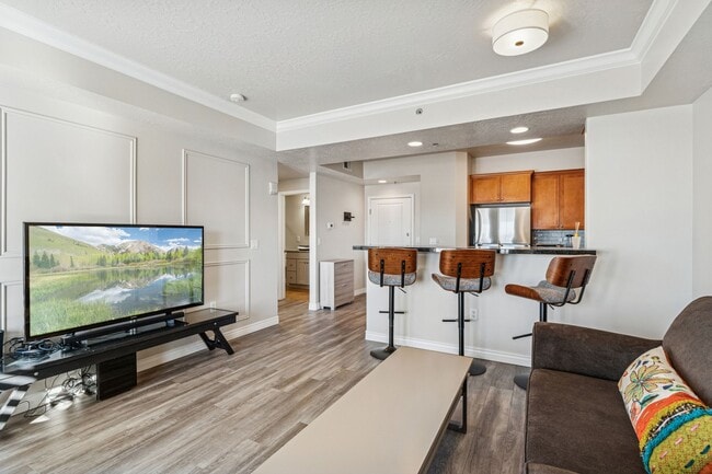 Building Photo - 5 S 500 W