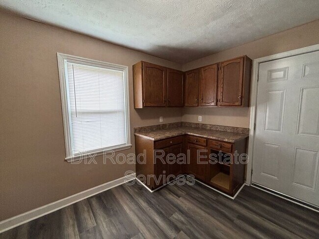 Building Photo - 1110 Ellen Dr