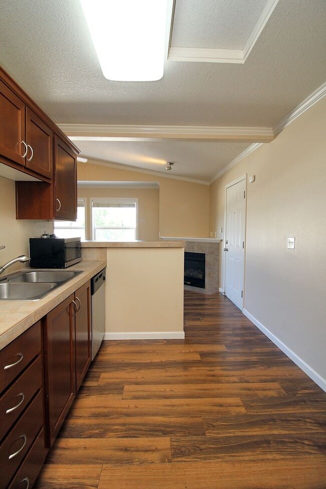 Building Photo - 15072 NW Central Dr