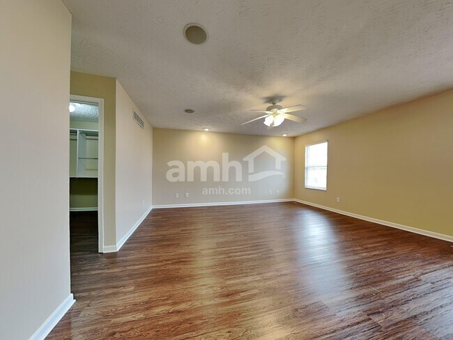 Building Photo - 7207 Rachaels Run