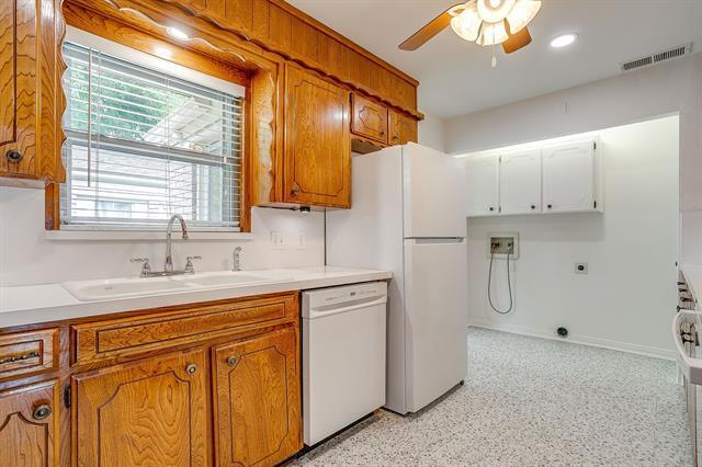 Building Photo - 2812 Ryan Pl Dr