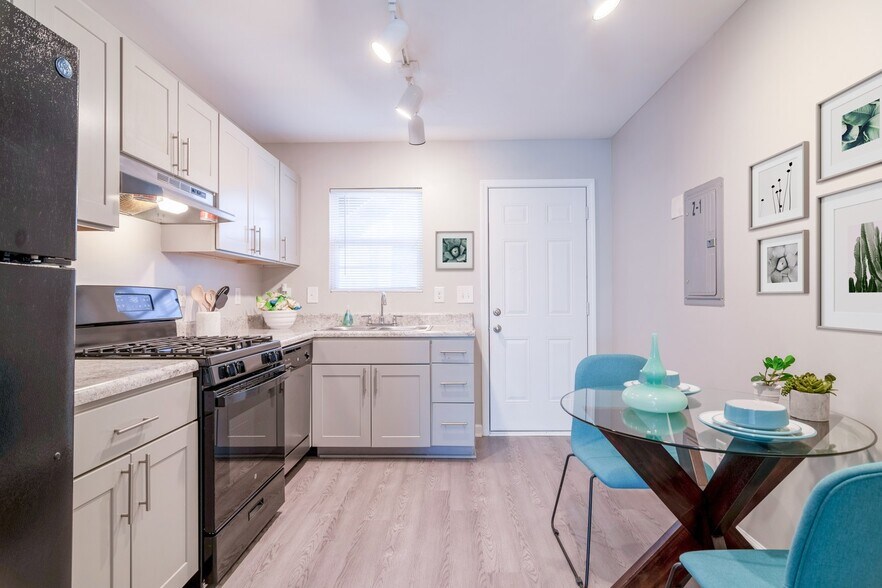 Westwood Glen 1225 Fairburn Rd Atlanta GA 30331 Apartment Finder