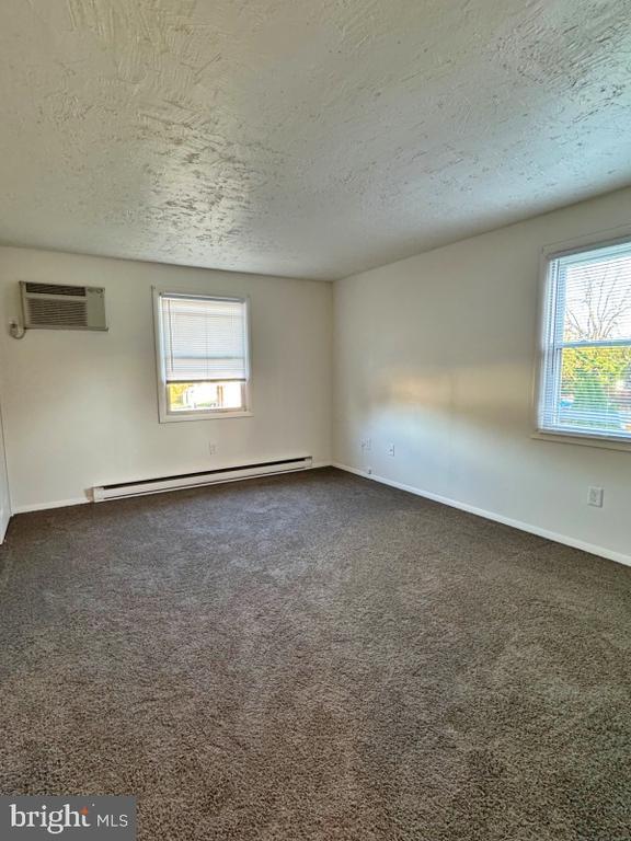 Building Photo - 2009 N Susquehanna Trail