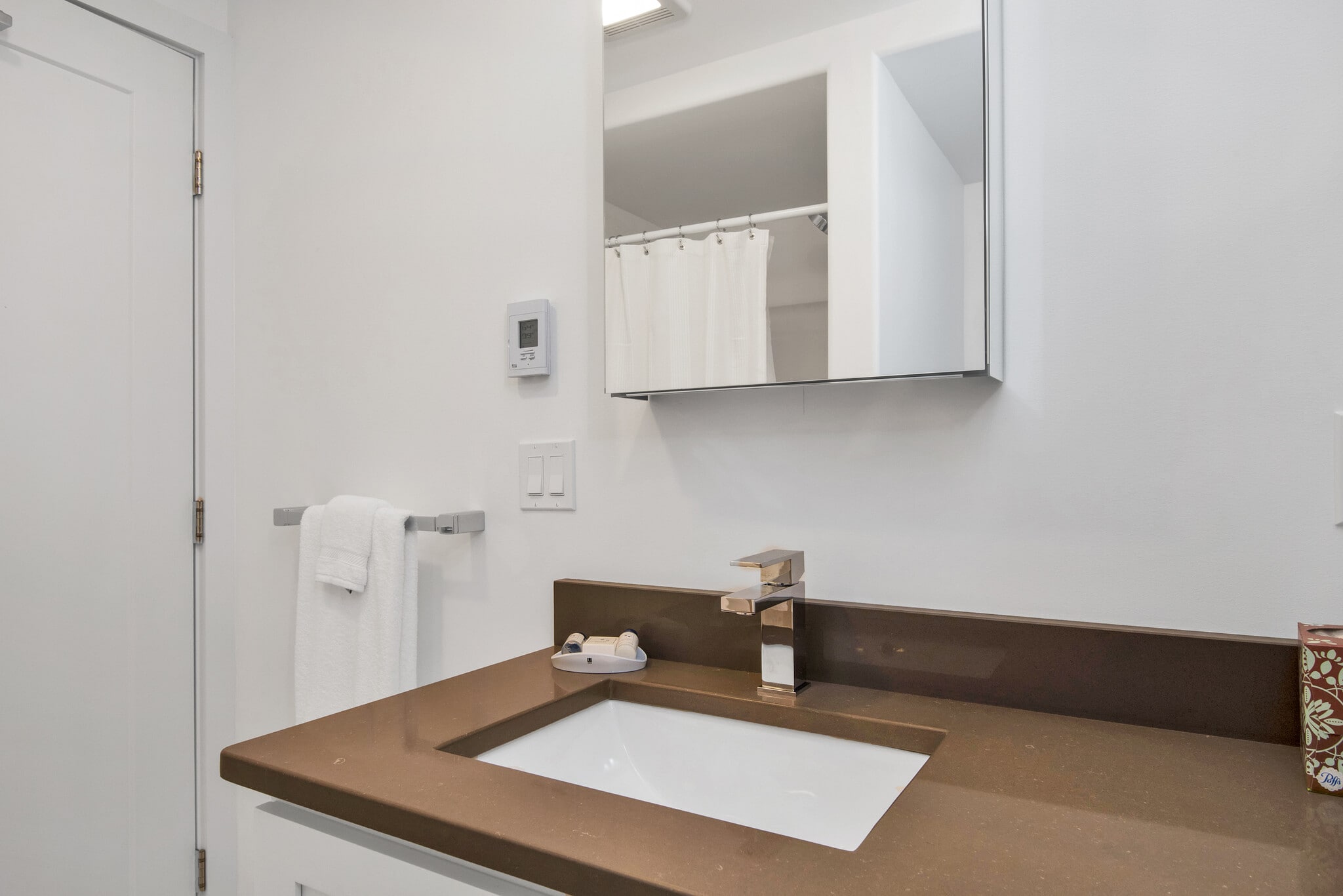 Building Photo - 48 Wilmot St