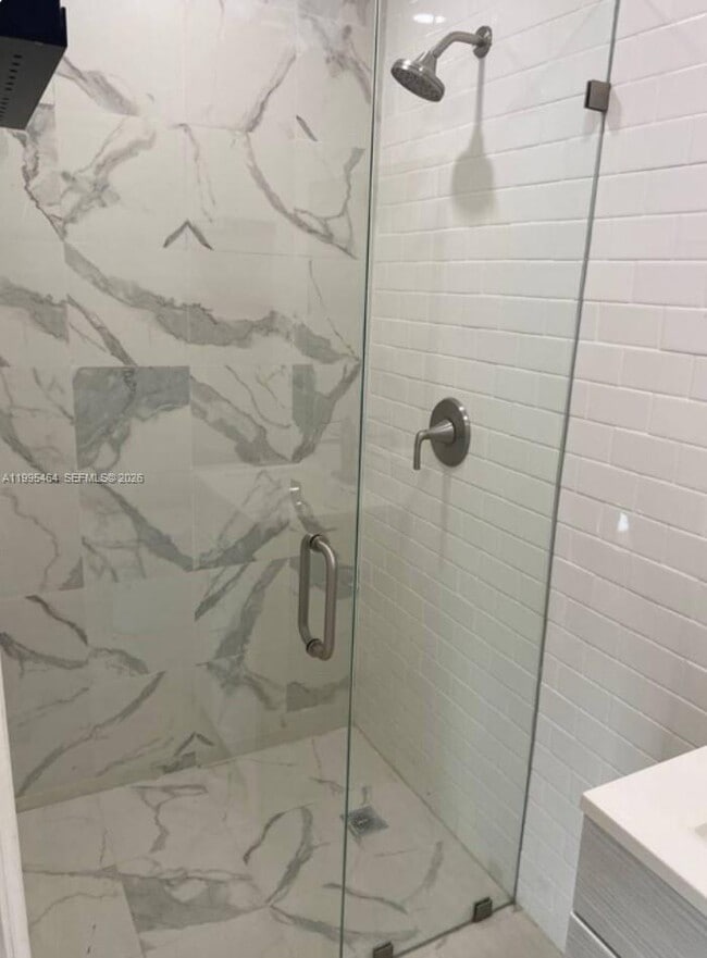 Building Photo - 5718 SW 48th St