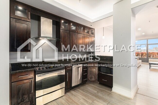 Building Photo - 300 Riverfront Dr