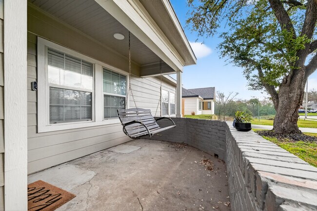 Building Photo - 4907 Marietta Ln