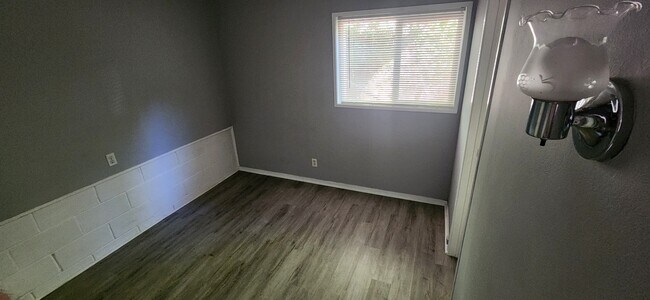 Building Photo - 1726 Ocean Way