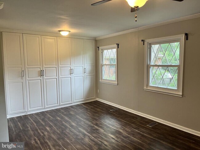 Building Photo - 7908 Jansen Ct