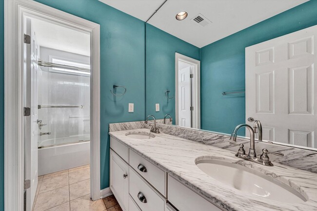 Building Photo - 1147 Belcroft Court