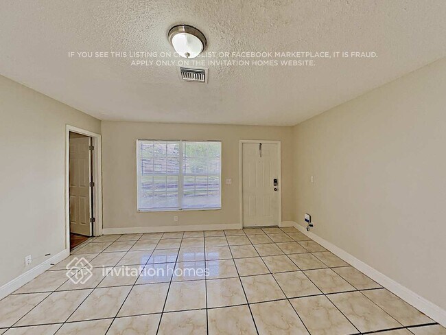 Building Photo - 127 Dove Cir