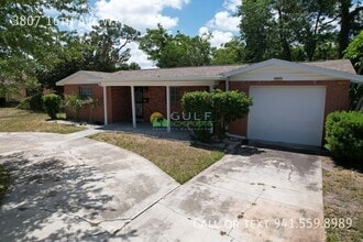 Building Photo - 3807 16th Ave W