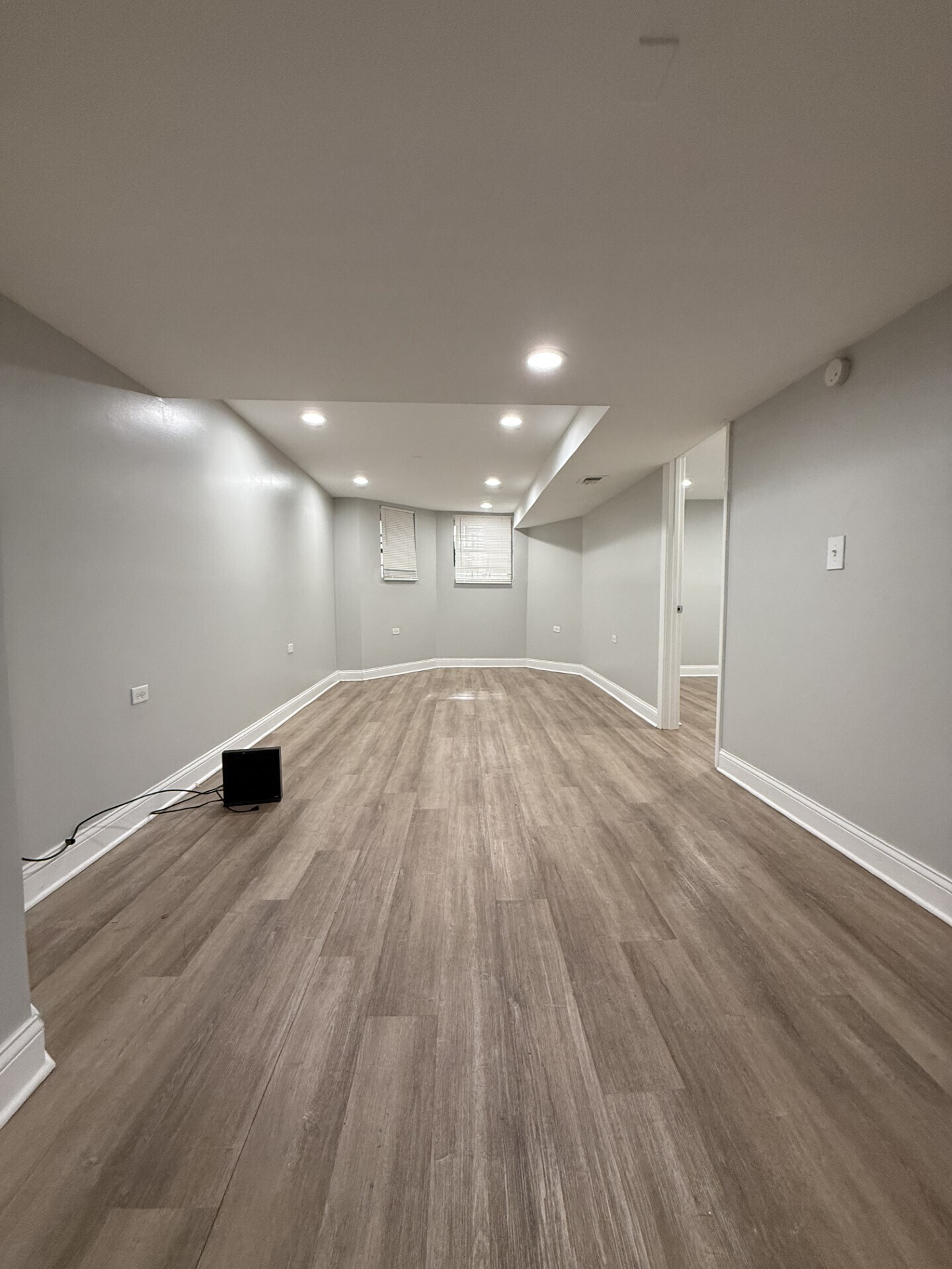 Building Photo - 3840 W Fillmore St