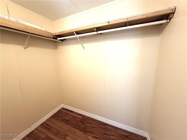 Building Photo - 2521 Brownell Ct