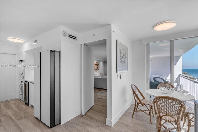 Building Photo - 609 Ocean Dr