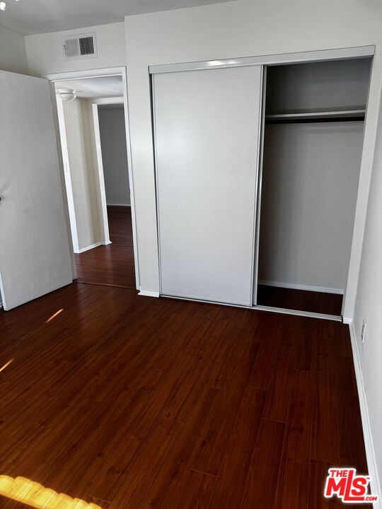 Building Photo - 221 N New Hampshire Ave