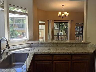 Building Photo - "Charming 2-Bedroom Retreat in Prime Santa Clara Location!"