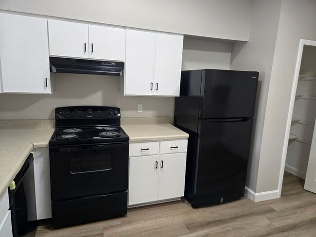 Building Photo - Charming 1/2 duplex in the heart of Orlando