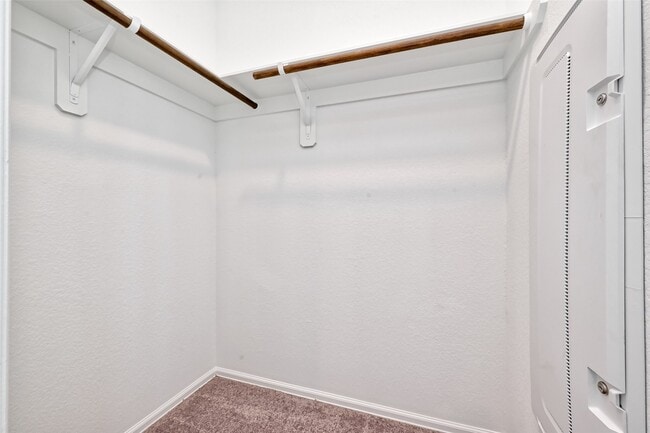 Building Photo - 22135 Juniper Crossing Dr