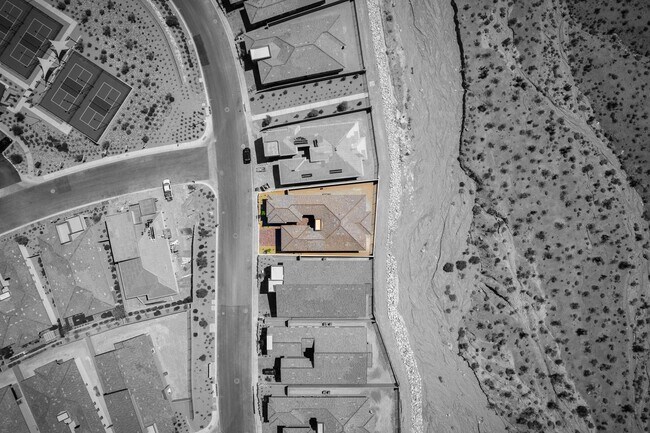 Building Photo - 12608 Heritage Hts Dr
