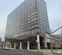 Building Photo - 127 Greyrock Pl