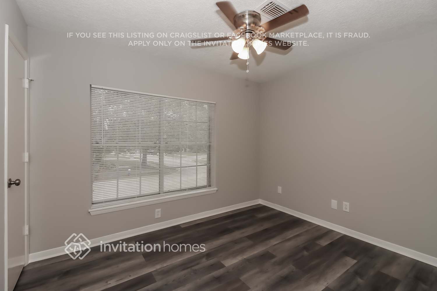 Building Photo - 18023 Holly Forest Dr