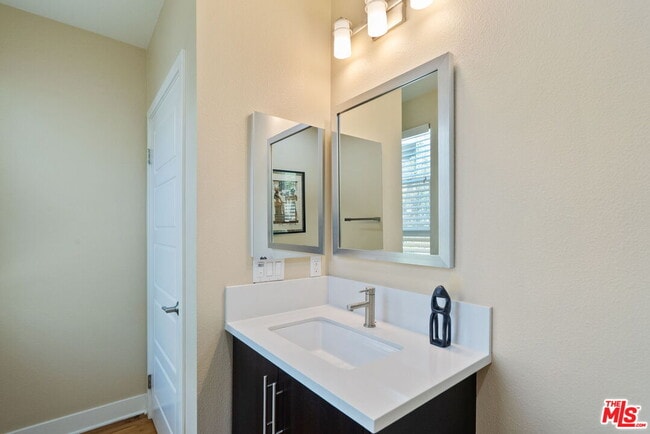Building Photo - 2780 Wright Ln