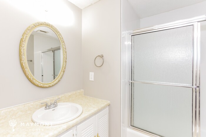 Building Photo - 1328 Brownswood Dr