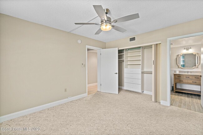 Building Photo - 205 S Banana River Blvd
