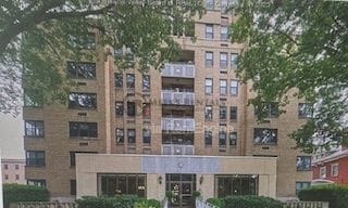 Building Photo - 1108 Kanawha Blvd E