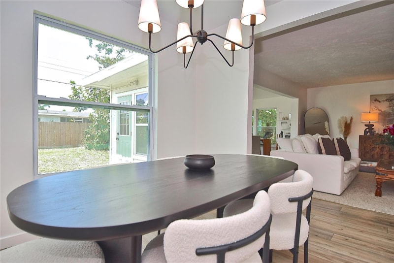 Building Photo - 3340 Webber St