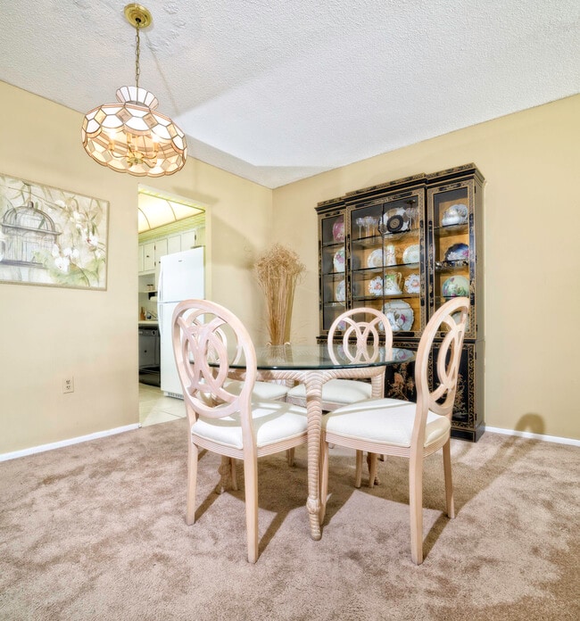 Building Photo - 18081 Biscayne Blvd