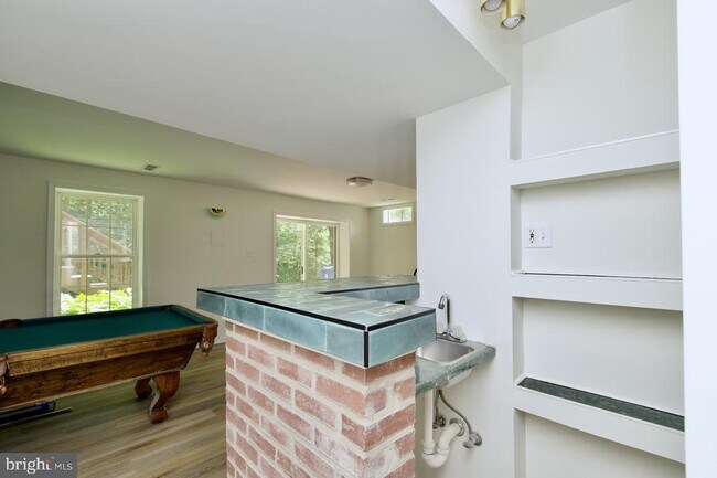Building Photo - 8614 Oak Chase Cir