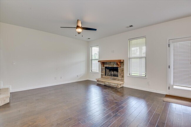 Building Photo - 873 Rollo Domino Cir
