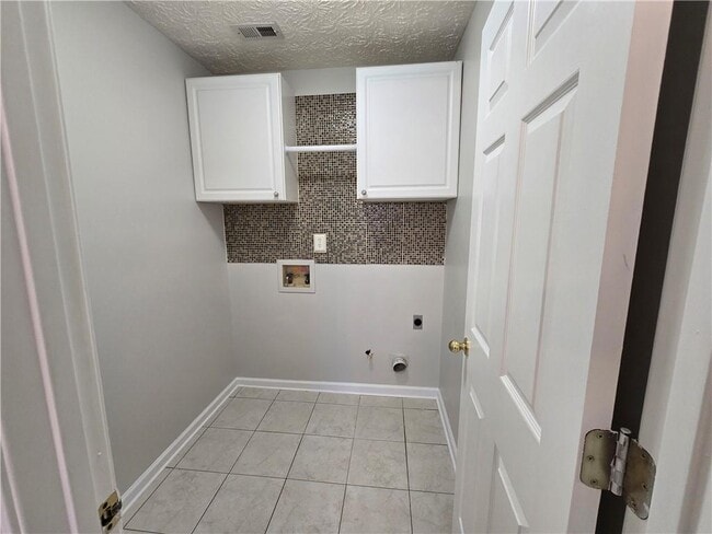Building Photo - 3585 Plum Creek Trail NW