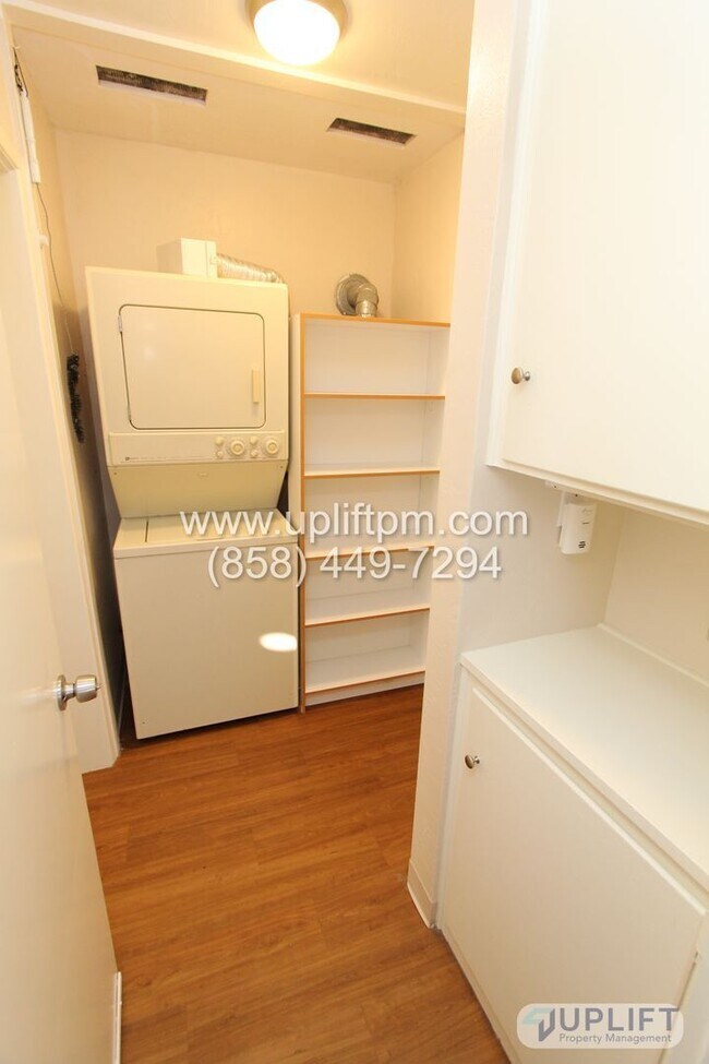 Building Photo - 5707 Mildred St