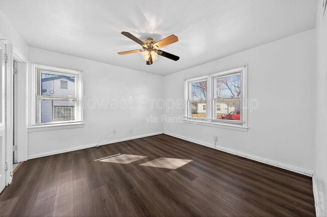 Building Photo - 334 Mueller Ave