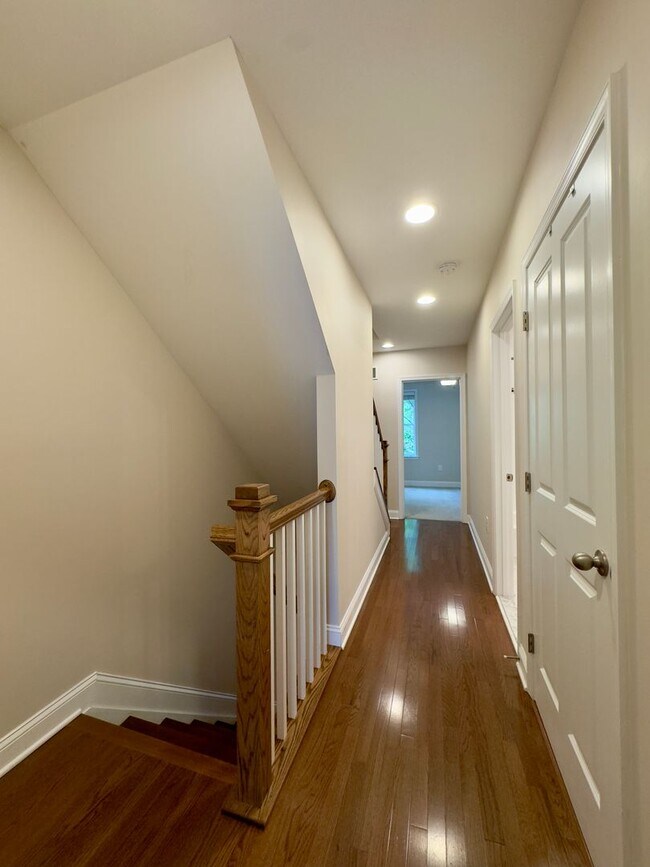 Building Photo - Charming 3 Bedroom/3 Bathroom Townhome in Middle East Neighborhood, Baltimore!